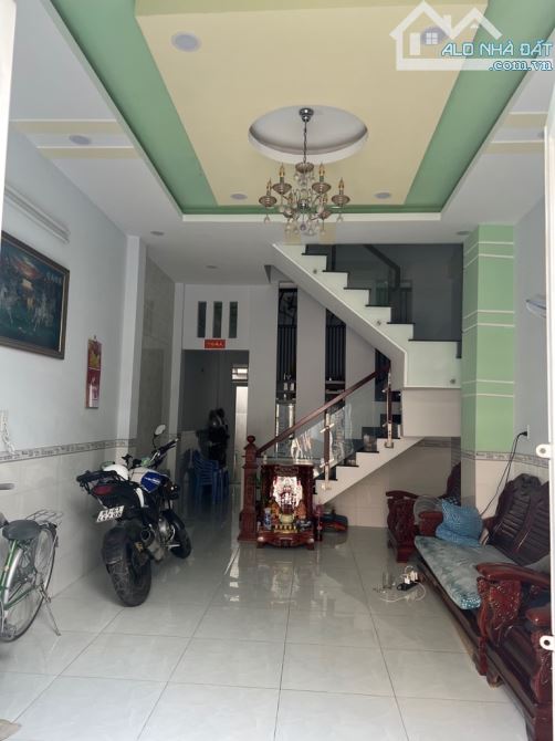 Nhà Sát Trường trinh. 5x17(83m2)-2Tầng- Hẻm Thông- Chỉ 5tỷ19. Còn Tl - 3