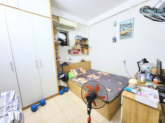 BÁN NHÀ DÂN XÂY THẠCH BÀN 40m2, 5 TẦNG, MT 4.3m, Ô TÔ VÀO, giá 5.2 tỷ - 3