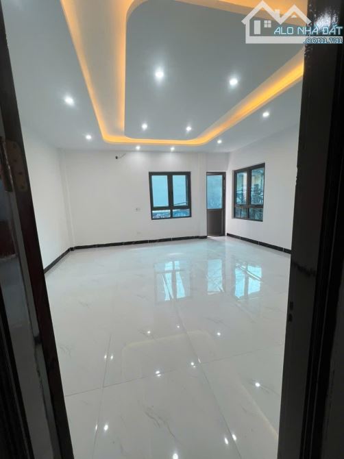 BÁN GẤP NHÀ PHỐ LÊ QUANG ĐẠO - PHÚ ĐÔ - 55MX5T - Ô TÔ KINH DOANH SẦM UẤT CHỈ 10.5 TỶ- HÓT - 3