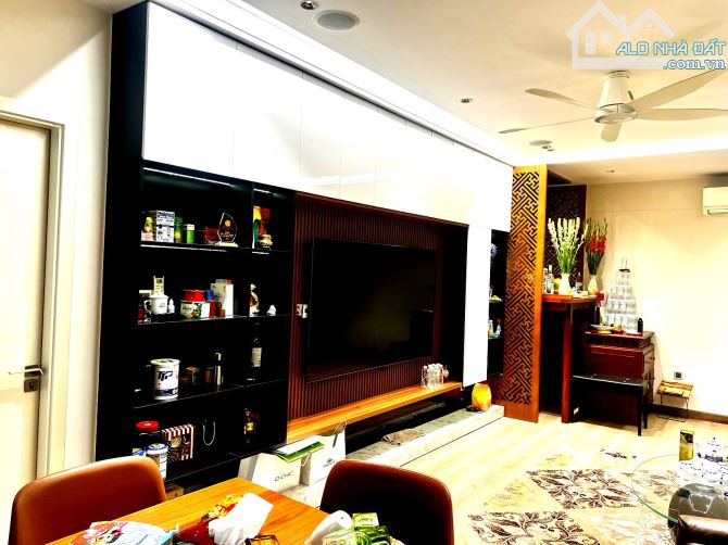 Bán CHCC B6A Nam Trung Yên NGUYỄN CHÁNH, Nam Trung Yên, Cầu Giấy. Giá : 6,75 Tỷ. 79m2 - 6