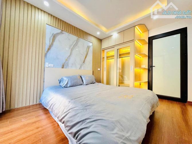 Bán nhà 25m2 xây 4 tầng phố Nguyễn Văn Linh, Long Biên gần Vinhomes Riverside - 5