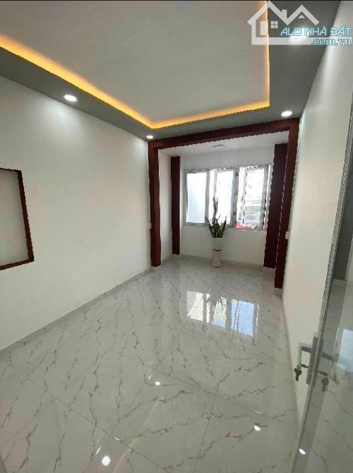 BÁN NHÀ NGUYỄN KIỆM, 72m2, 3PN, KLG, HẺM 5M Ô TÔ THÔNG, KẾ BV 175 - 5