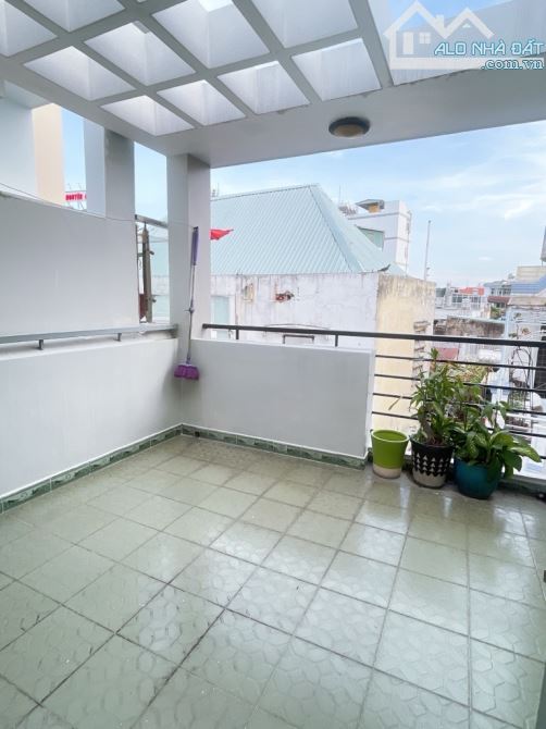 NGAY NGÃ TƯ NGUYỄN VĂN TRỖI GIAO TRẦN HUY LIỆU 36M2 - 5