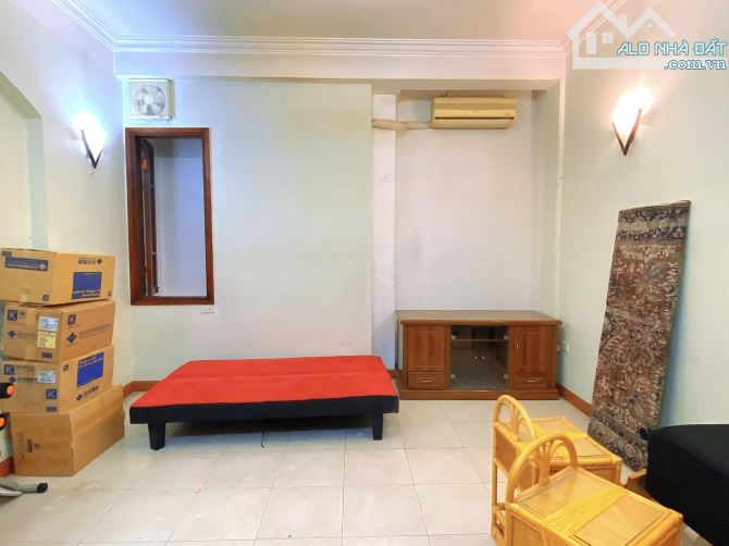 Nhà đệp ở ngay Nguyễn Chí Thanh Đống Đa. Sổ A4 63m, 5 tầng 4 ngủ MT4m5 Giá 16 tỷ - 5