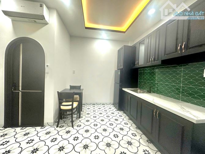 SIÊU PHẨM CHDV CAO CẤP, HẺM 8M TRƯƠNG PHƯỚC PHAN, MỚI KENG,4X18M,9 PHÒNG,KHOÁN 45TR,9.xx - 5