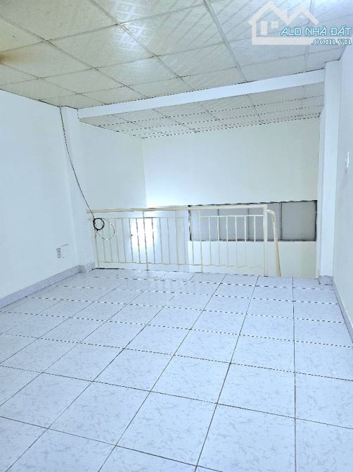 Bán nhà 2 tầng, Hẻm xe hơi Huỳnh Tấn Phát, 80m2 (4x20), cạnh KDC Nam Long Q7, chỉ 6.4 tỷ - 6