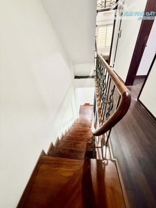 Bán nhà đẹp gần phố, 2 mặt thoáng 6 tầng phố Tương Mai, Hai Bà Trưng