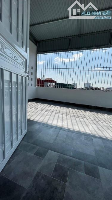BÁN NHÀ PHỐ NGỌC LÂM LONG BIÊN 12 TỶ 65M 6 TẦNG MT 5.8M Ô TÔ DÒNG TIỀN 40TRIỆU /1 T - 8