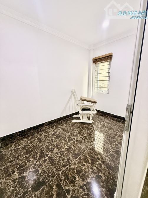 Bán nhà đẹp gần phố, 2 mặt thoáng 6 tầng phố Tương Mai, Hai Bà Trưng