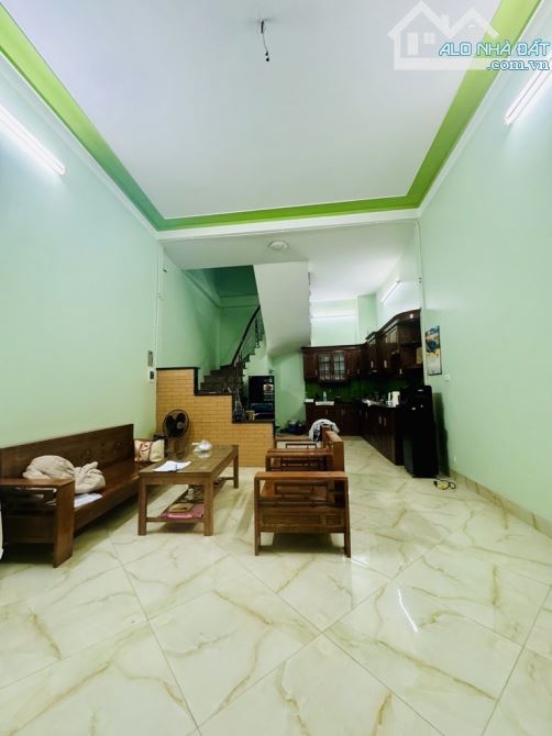 Bán nhà Xuân Đỉnh,42m2,ô tô đỗ cửa,2 mặt ngõ,kinh doanh,giá chỉ hơn 6 tỷ