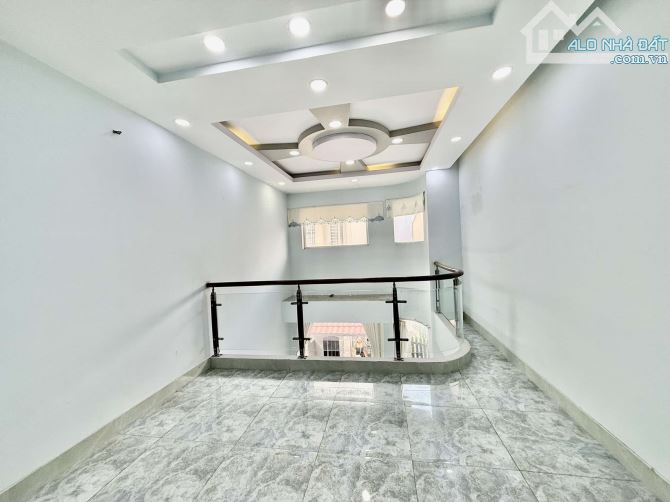 Quận 8 - Đường Dương bá trạc - Phường 1 - Nhà 80m2 xây 4 tầng ngang 4m