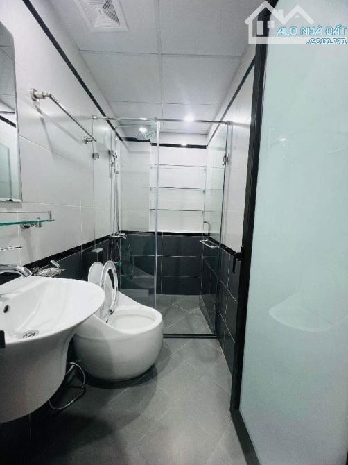 Bán nhà CẦU DIỄN,TỪ LIÊM. DT 37m2 X 5T. KINH DAONH-Ô TÔ-SỔ VUÔNG ĐẸP. CHỈ 5 TỶ HƠN - 1