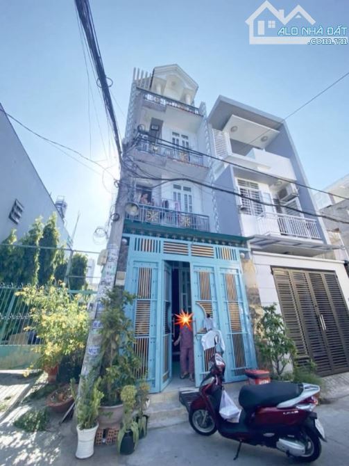 Nhỉnh 5 tỷ - nhà 4 tầng - 64m2 - 4x16 - hẻm xe hơi vào nhà - ngay Mã Lò , Bình Tân - 1