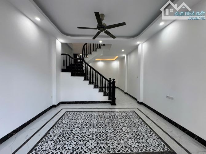 Rẻ nhất Đồng Mai,nhà 4T*30m2, ôtô đỗ cạnh, sát chợ, ngay cây xăng Đồng Mai, 3pra bx YNghĩa - 1