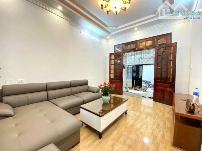 Hiếm, Nhà đẹp Phố Trung Kính 56m x 5T, ô tô, ngõ thông, kd, full Nt 12,8 tỷ. - 1
