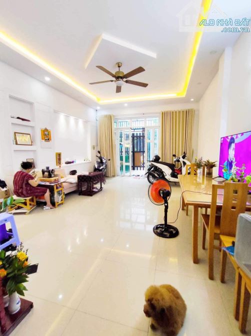 Bán gấp nhà mới đẹp 4 tầng, 96m2, hẻm 5m Nguyễn Duy Trinh, Bình Trưng Tây, Q.2 giá đầu tư - 1
