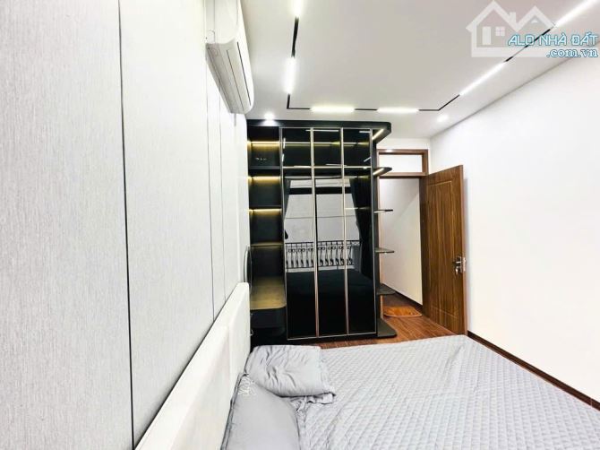 Bán nhà phố Ngô Quyền - Phân lô, Ngõ thông - Nhà mới tinh - Full nội thất - 33m2 - 7 tỷ 3 - 1