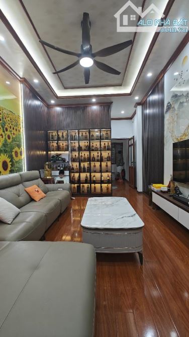 Bán gấp Thanh Xuân nhà đẹp: 38m*5tầng, 20m ra ô tô, full đồ, chỉ 7tỷ5 có bớt. - 1