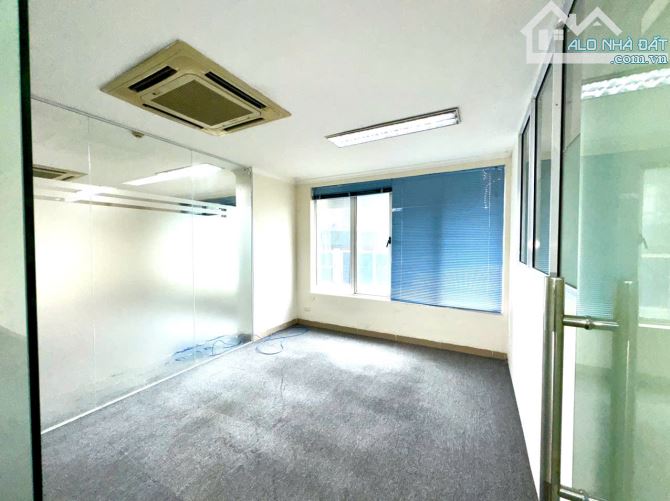 Cho thuê văn phòng đẹp, 22 triệu, 120m2 tại Vũ Ngọc Phan, Đống Đa, Hà Nội - 1