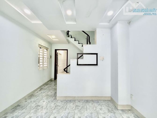 Quận 8 - Đường Dương bá trạc - Phường 1 - Nhà 80m2 xây 4 tầng ngang 4m - 1