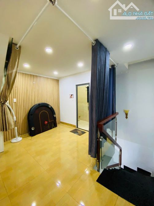 Bán nhà D1 (Nguyễn Văn Thương) - Vị trí vàng 4,2x13m - Nhà mới 5 tầng full nội thất ở ngay - 17