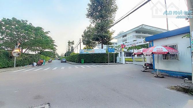 Bán gấp nền ngay trường đại học maketinh tài chính đường võ văn hát gần đường lã xuân oai - 2