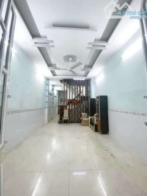 Nhỉnh 5 tỷ - nhà 4 tầng - 64m2 - 4x16 - hẻm xe hơi vào nhà - ngay Mã Lò , Bình Tân - 2