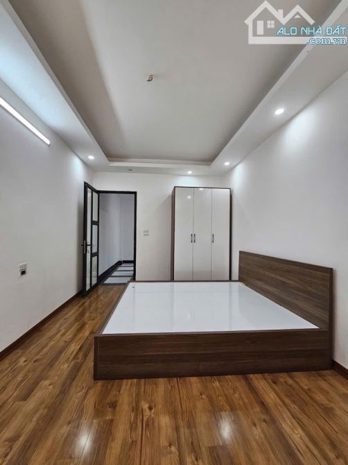 CHỈ 6.3 TỶ - NHÀ 40M² - VỊ TRÍ ĐẸP NGÕ THÔNG - OTO VÀO NHÀ, KINH DOANH NHỎ - 2