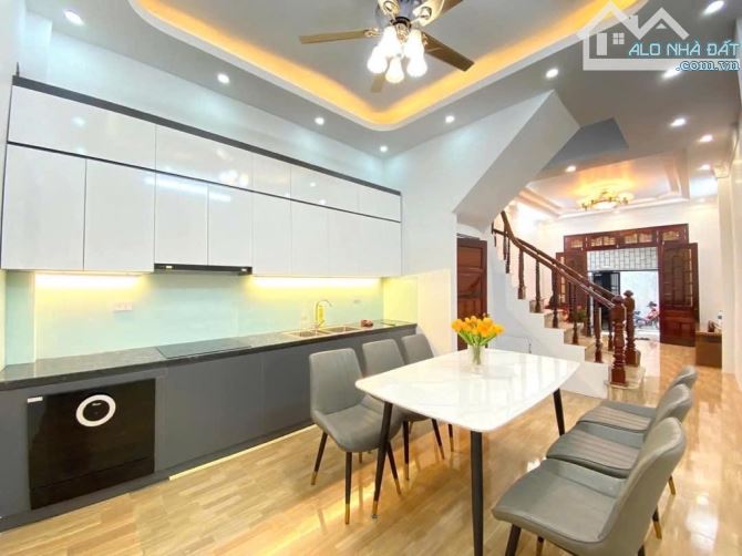 Hiếm, Nhà đẹp Phố Trung Kính 56m x 5T, ô tô, ngõ thông, kd, full Nt 12,8 tỷ. - 2