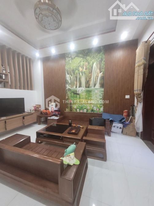 BÁN NHÀ MẶT TIỀN 1 TRỆT 2 LẦU 1 TUM_102M2_VÕ VĂN TẦN_PHƯỜNG THẮNG NHẤT_VŨNG TÀU_CHỈ 9 TỶ - 2