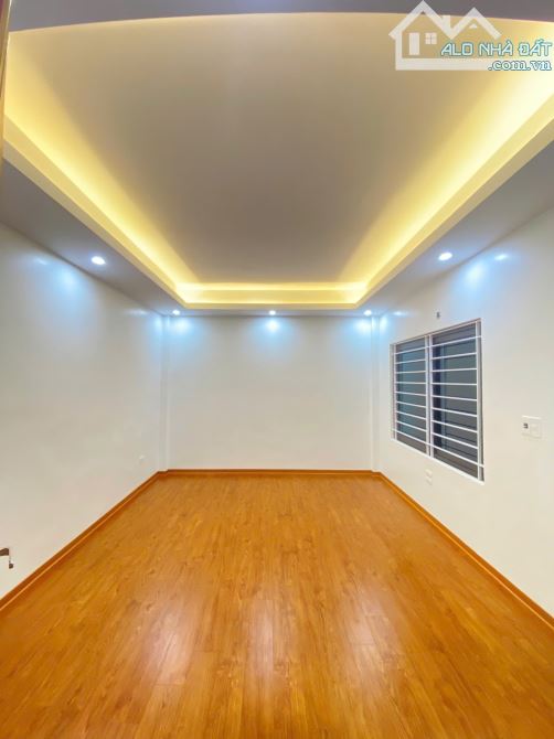 [Hiếm] Bán nhà 5T thang máy Bắc Từ Liêm 5,6 tỷ (60m2) oto đỗ nhà mới đẹp, lô Góc - 2