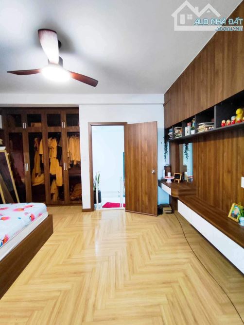 Bán gấp nhà mới đẹp 4 tầng, 96m2, hẻm 5m Nguyễn Duy Trinh, Bình Trưng Tây, Q.2 giá đầu tư - 3