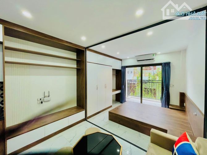Siêu phẩm dòng tiền, oto đỗ cửa, 2 thoáng, gần Ngã Tư Sở, thiết kế hiện đại, nhà mới - 3