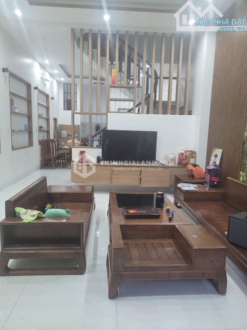 BÁN NHÀ MẶT TIỀN 1 TRỆT 2 LẦU 1 TUM_102M2_VÕ VĂN TẦN_PHƯỜNG THẮNG NHẤT_VŨNG TÀU_CHỈ 9 TỶ - 3