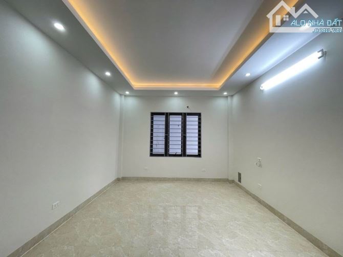 BÁN NHÀ THANH AM LONG BIÊN 35M² - 4 TẦNG 4,85 TỶ - LÔ GÓC - MẶT TIỀN RỘNG - 4