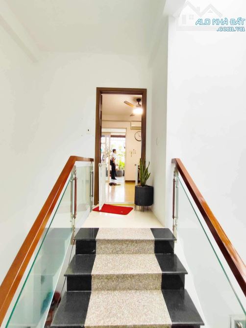 Bán gấp nhà mới đẹp 4 tầng, 96m2, hẻm 5m Nguyễn Duy Trinh, Bình Trưng Tây, Q.2 giá đầu tư - 4