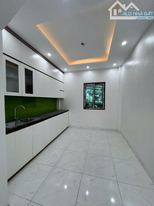 Rẻ nhất Biên Giang 5tầng*30m2, ôtô đỗ, gần ngay chợ, trường học, 5p lên trung tâm Hà Đông - 5