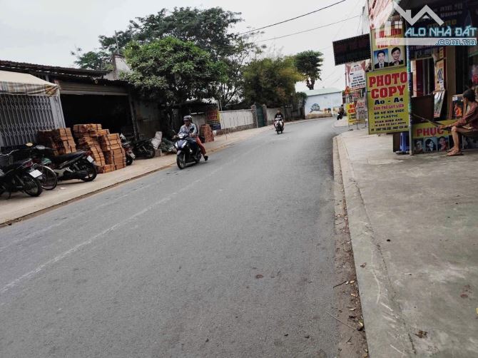 CHỦ MỘT ĐỜI NHÀ 2 TẦNG MẶT TIỀN KINH DOANH MỸ HUỀ TRUNG CHÁNH HM.