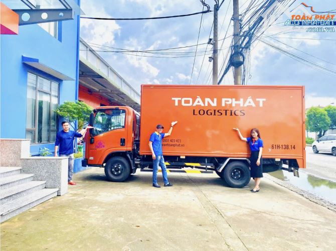 Toàn Phát cho thuê kho chứa pin năng lượng mặt trời