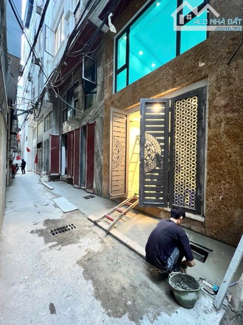 Khương Hạ, Thanh Xuân, 6 Tầng Thang máy, Xây mới, Ngõ nông, gần phố, Nhỉnh 9 tỷ.