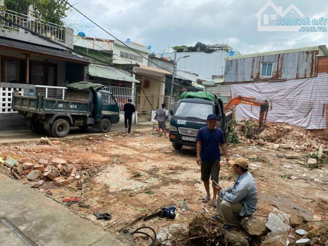 Nhỉnh 2 tỷ có sở hữu ngay lô đất kiệt thông đường Núi Thành bên cạnh Toà Án Thành Phố