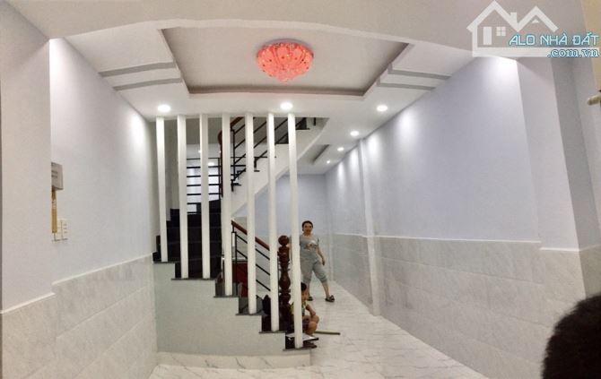 🏠âu dương lân ,quận 8 ,2 tầng ,34m2 ,hẻm 3m ,nhỉnh 4,x tỷ