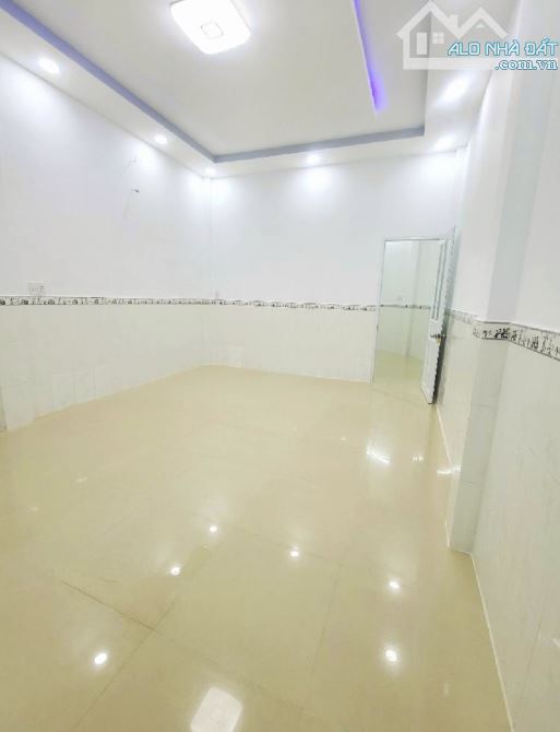 Bán nhà Lò Gốm dtsd 92m2 vào ở ngay nhích 4 tỷ hoàn công đủ