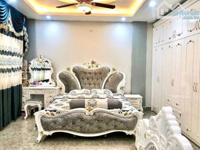 🔥 NHÀ HẺM XE HƠI HUỲNH TẤN PHÁT QUẬN 7📍CN 82M²📍SD 292,7M²📍5 TẦNG📍FULL NỘI THẤT CAO CẤ - 10