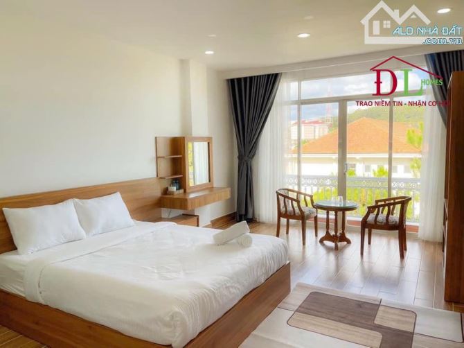 Bán khách sạn KQH Tô Hiến Thành P3 Đà Lạt view đẹp 88m2 với 15P KD GIÁ 12,8 TỶ TL - 1