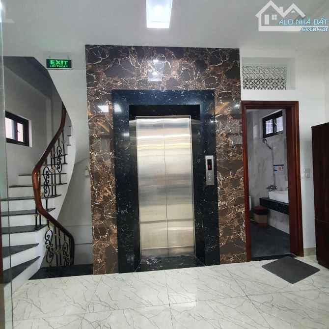 Cho thuê nhà phố Dương Quảng Hàm, Diện tích 90m2 x 6 tầng xây thông sàn, lô góc - 1