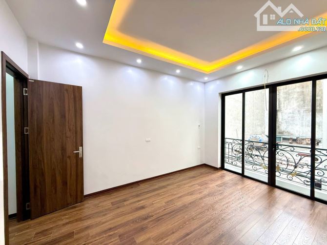 Bán nhà ngõ 1160 đường Láng, Diện tích 52m2, Giá 13,8 tỷ - 1