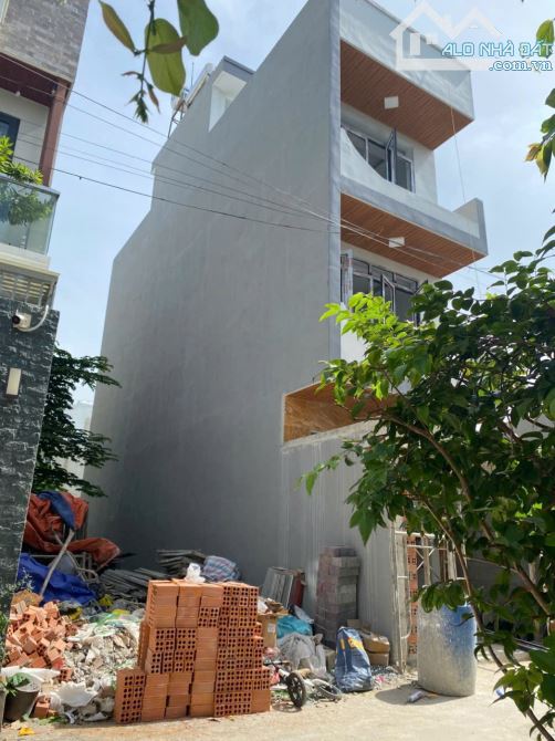 Bán lô đất đường Ngô Chí Quốc hẻm 185 sau chợ đầu mối thủ đức 68m2 sạch đẹp - 1