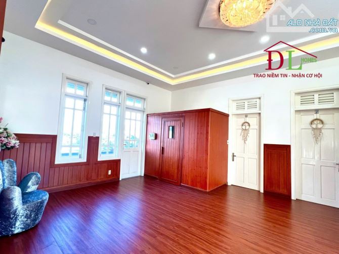 Biệt Thự Nghỉ Dưỡng Phù Đổng Thiên Vương đường 9m Giá Hạt Dẻ - 1