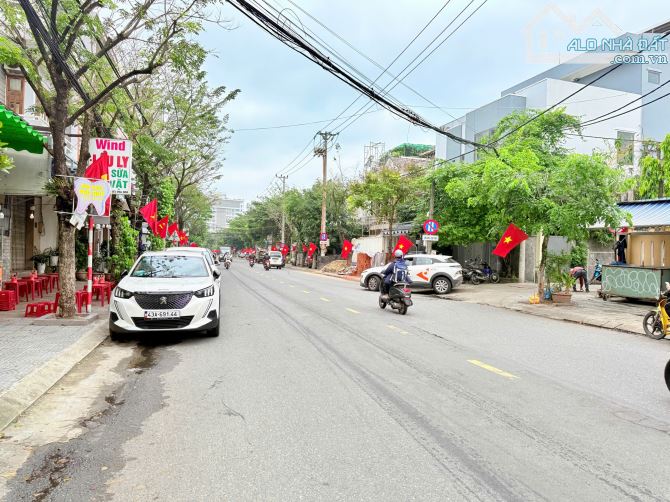 HÀNG CHƯA QUA ĐẦU TƯ! Bán nhà 2 tầng kiệt 6m - 2 ô tô tránh nhau - Phan Tứ -Cách biển 100m - 1